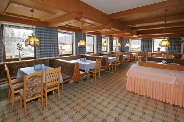Landgasthof Pfarrwirt Hotel Thiersee Exterior photo