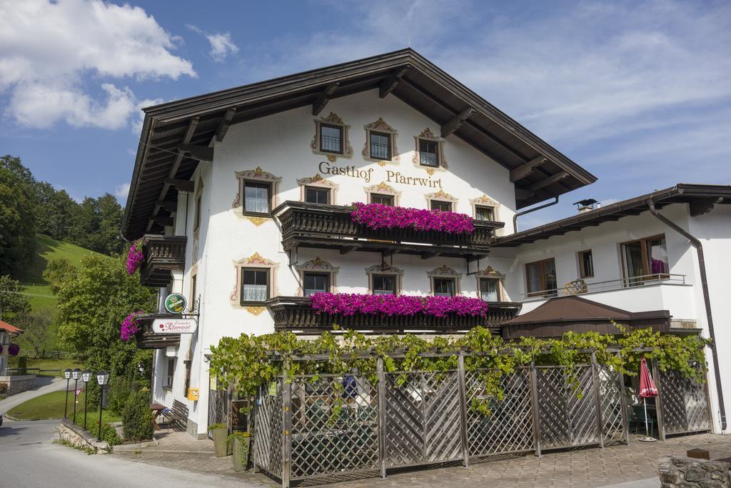 Landgasthof Pfarrwirt Hotel Thiersee Exterior photo
