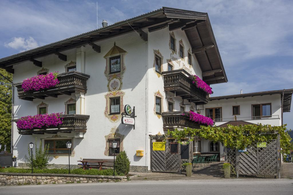 Landgasthof Pfarrwirt Hotel Thiersee Exterior photo